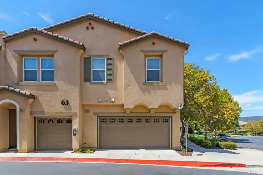 28067 Calle Bonita Temecula, CA 92592