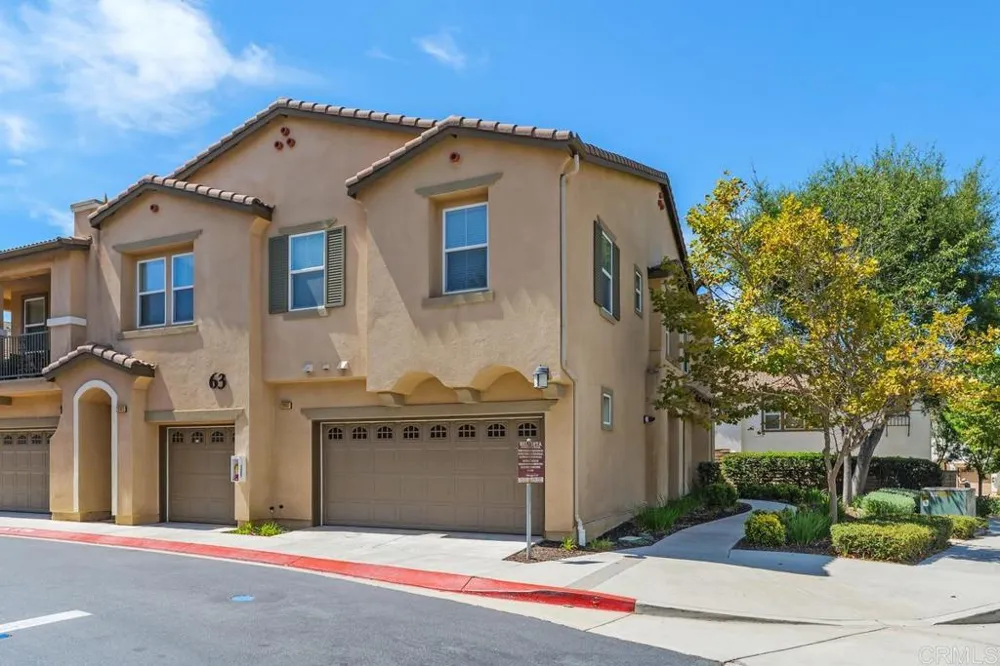 28067 Calle Bonita Temecula, CA 92592