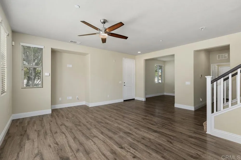28067 Calle Bonita Temecula, CA 92592