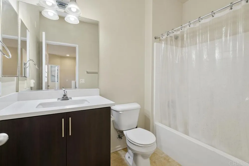 28067 Calle Bonita Temecula, CA 92592