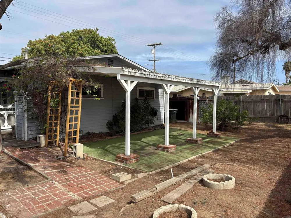 991 Connecticut Street Imperial Beach, CA 91932
