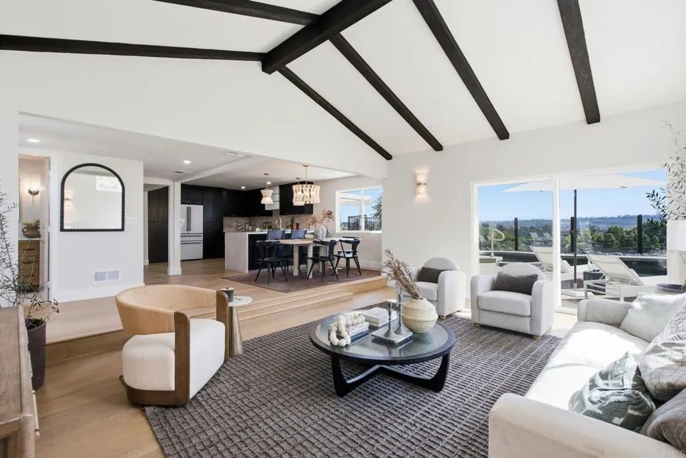 2712 Mateo Place Carlsbad, CA 92009
