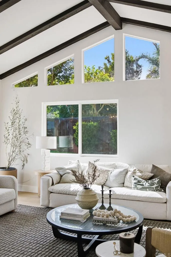 2712 Mateo Place Carlsbad, CA 92009