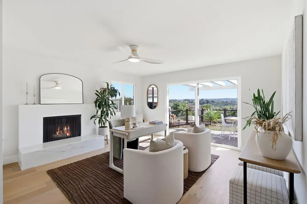 2712 Mateo Place Carlsbad, CA 92009