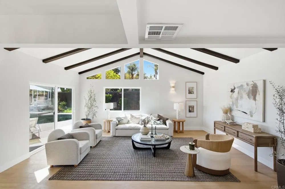 2712 Mateo Place Carlsbad, CA 92009