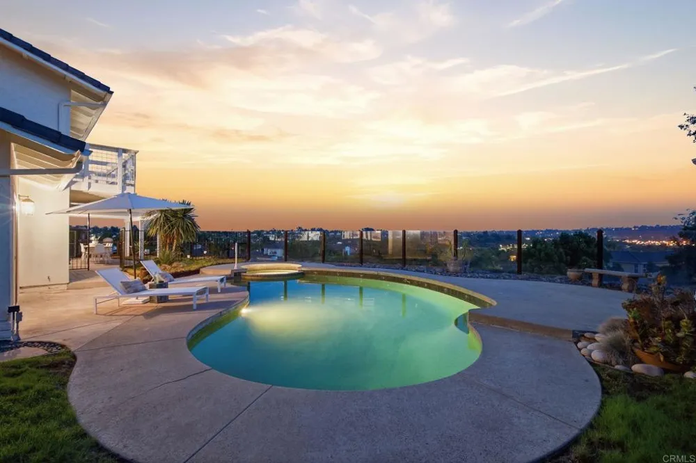 2712 Mateo Place Carlsbad, CA 92009