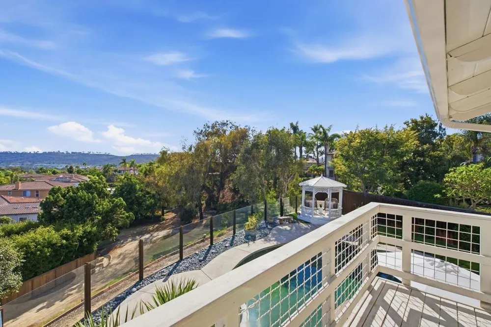 2712 Mateo Place Carlsbad, CA 92009