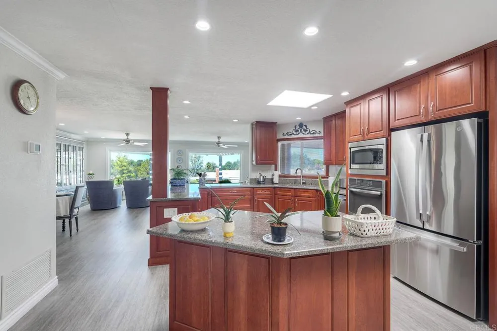 18218 Paradise Mountain Rd Spc 141 #Lot 141 Valley Center, CA 92082