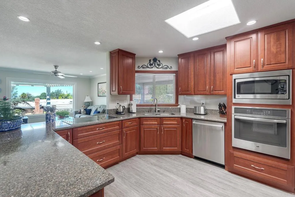 18218 Paradise Mountain Rd Spc 141 #Lot 141 Valley Center, CA 92082