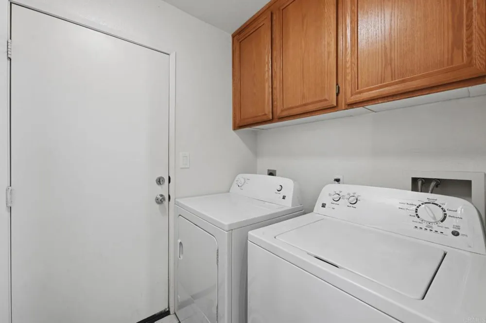 10260 Pinon Place Lakeside, CA 92040