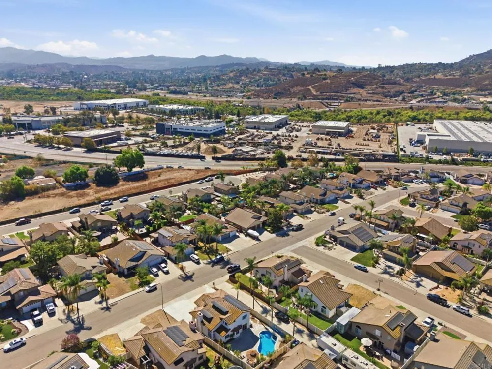 10260 Pinon Place Lakeside, CA 92040