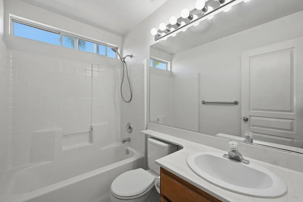 10260 Pinon Place Lakeside, CA 92040