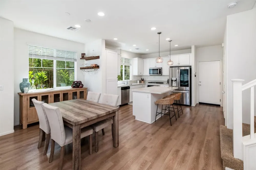 203 Silver Fir Court Vista, CA 92083