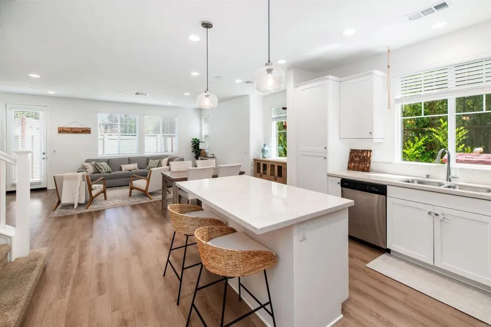 203 Silver Fir Court Vista, CA 92083