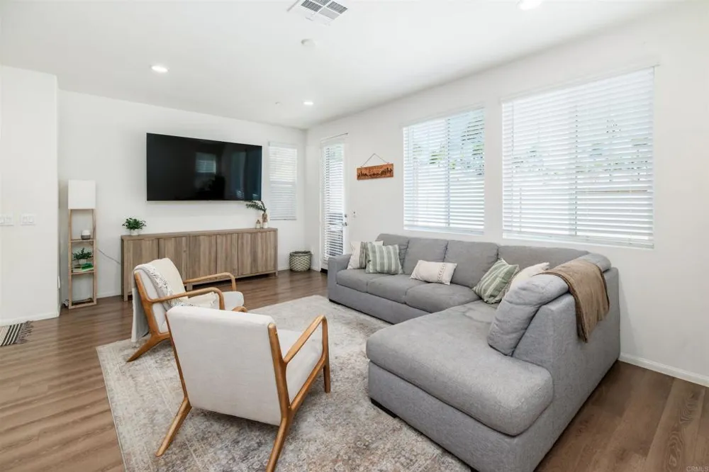 203 Silver Fir Court Vista, CA 92083