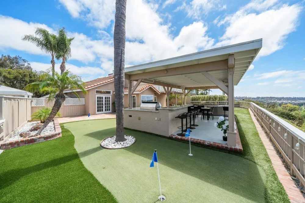 3361 Par Dr Oceanside, CA 92056