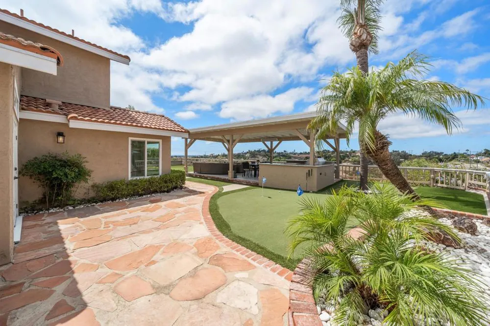 3361 Par Dr Oceanside, CA 92056
