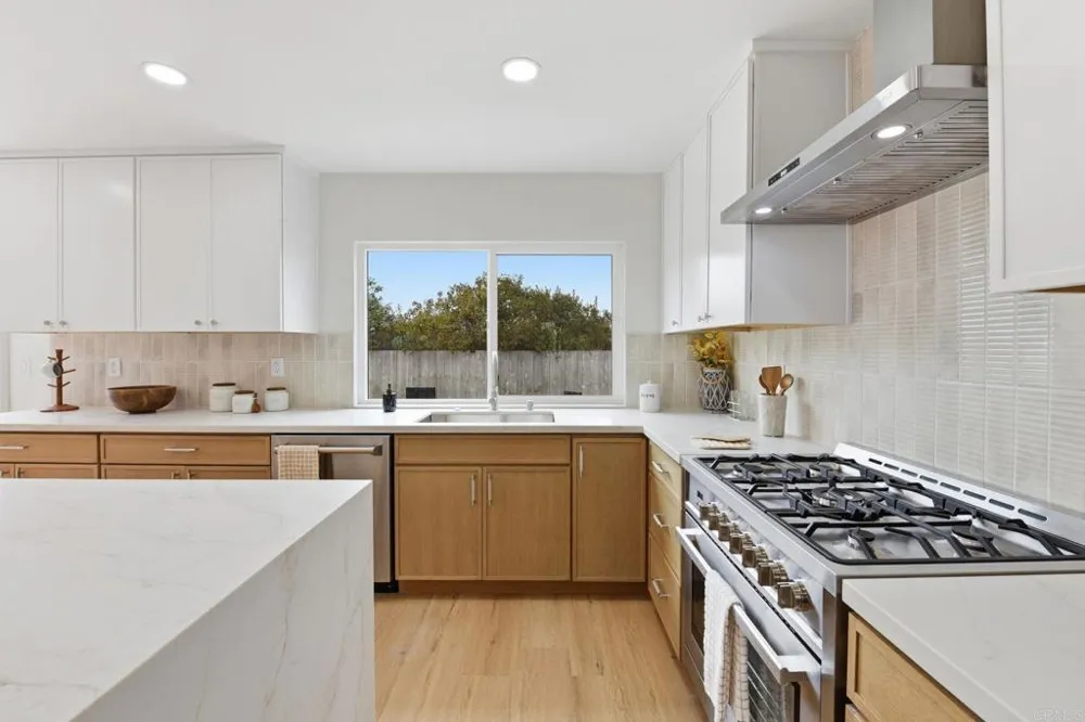 1744 Village Run Encinitas, CA 92024
