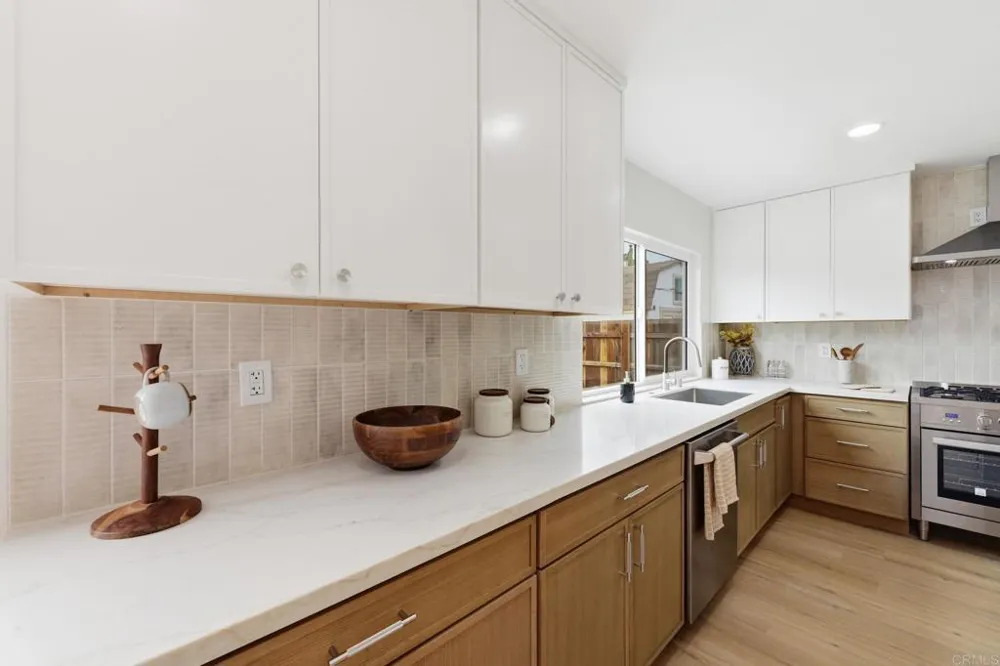 1744 Village Run Encinitas, CA 92024