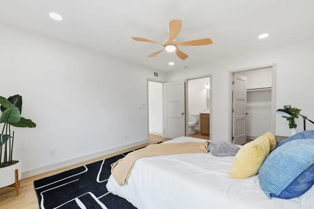 1744 Village Run Encinitas, CA 92024