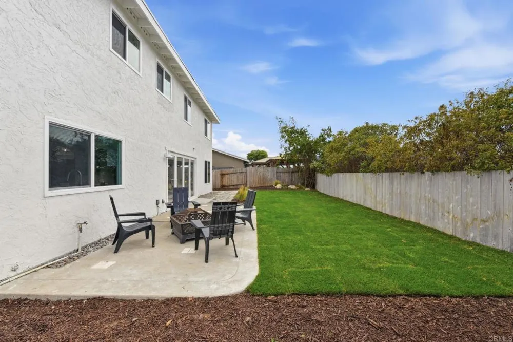 1744 Village Run Encinitas, CA 92024
