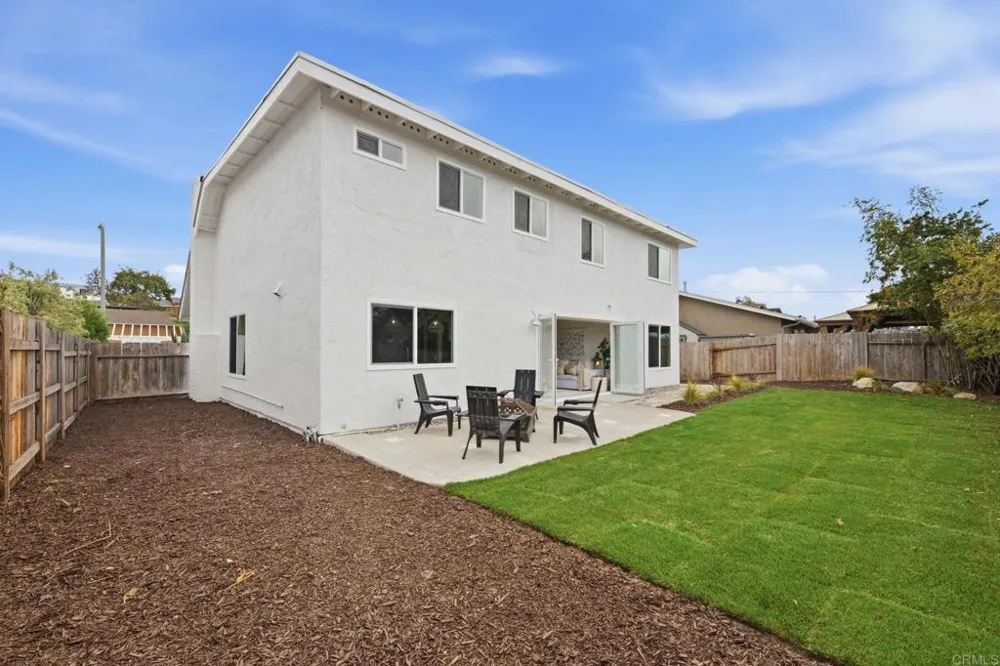 1744 Village Run Encinitas, CA 92024