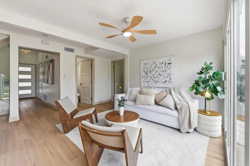 1744 Village Run Encinitas, CA 92024
