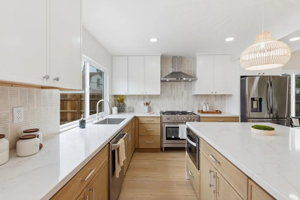 1744 Village Run Encinitas, CA 92024