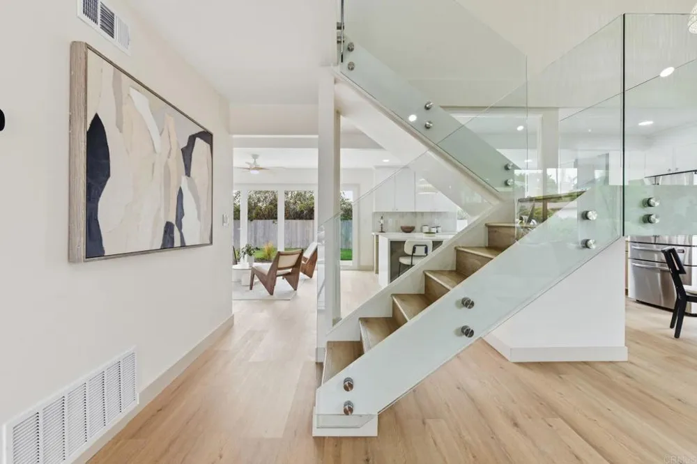 1744 Village Run Encinitas, CA 92024