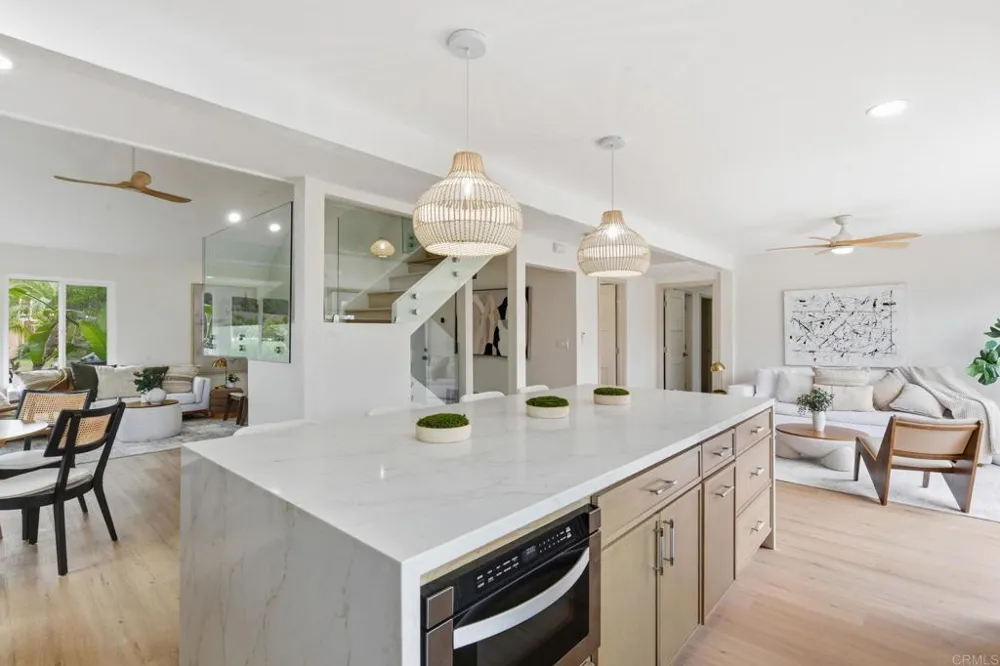 1744 Village Run Encinitas, CA 92024