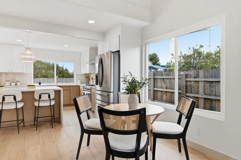 1744 Village Run Encinitas, CA 92024