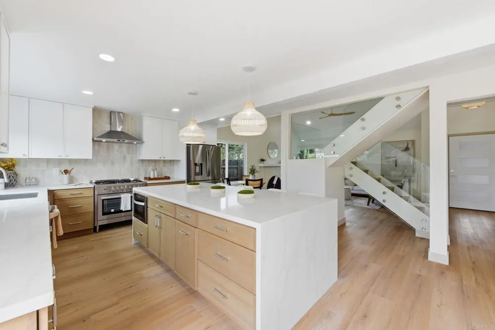 1744 Village Run Encinitas, CA 92024