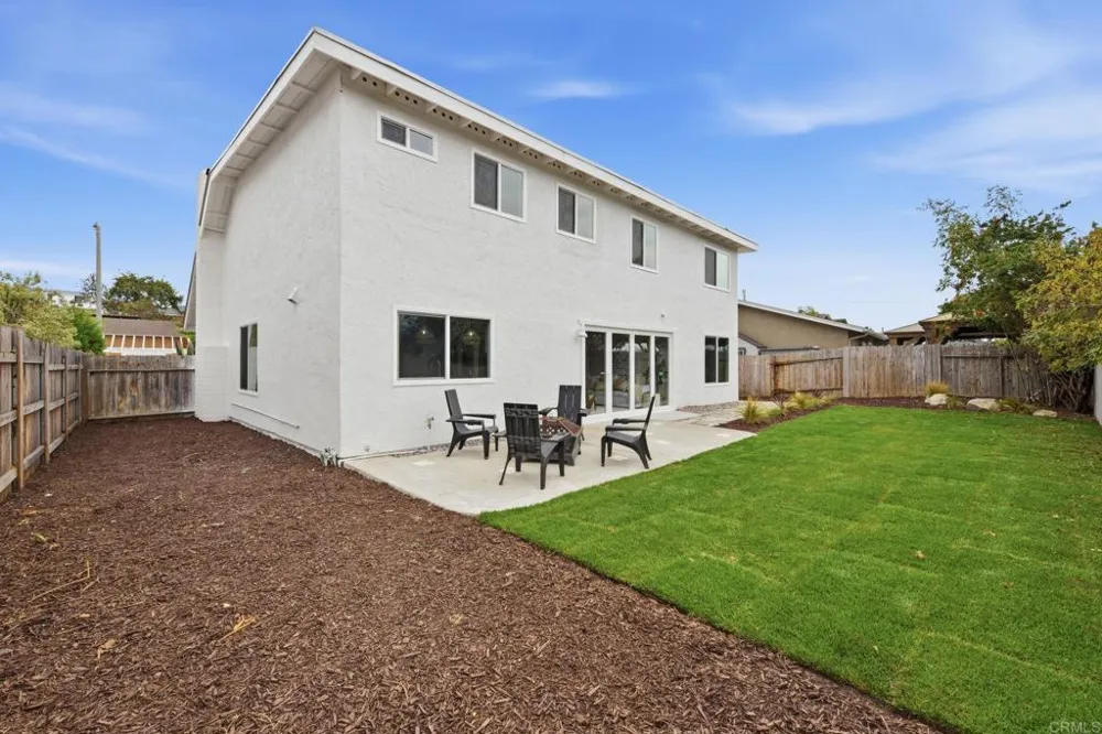 1744 Village Run Encinitas, CA 92024