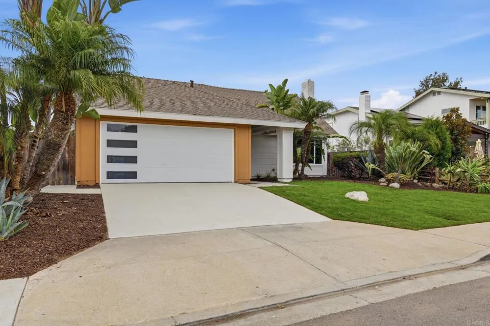 1744 Village Run Encinitas, CA 92024