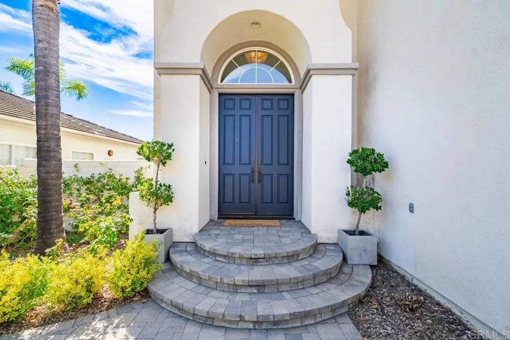 2361 Old Ranch Rd Escondido, CA 92027