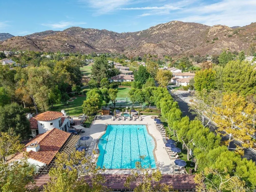 2361 Old Ranch Rd Escondido, CA 92027