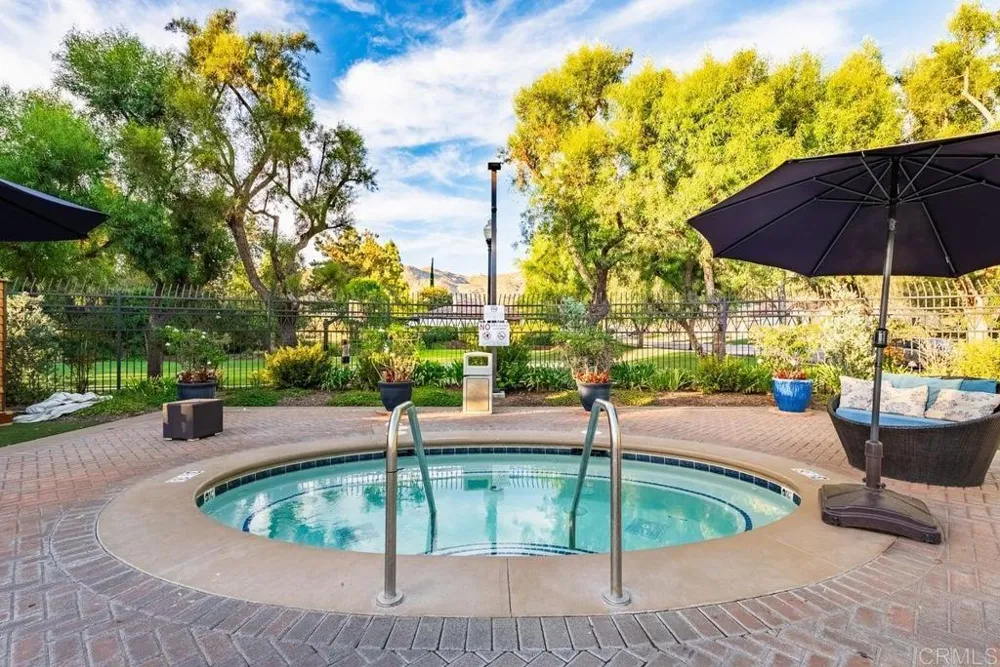 2361 Old Ranch Rd Escondido, CA 92027