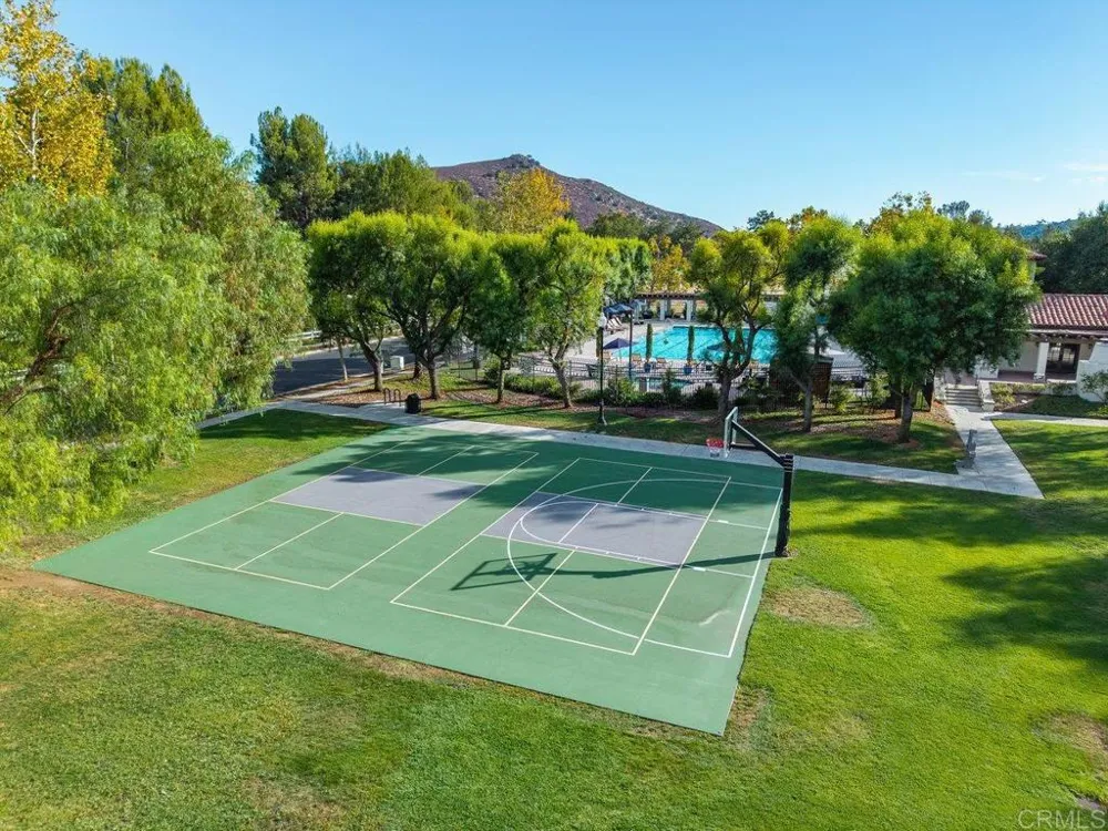 2361 Old Ranch Rd Escondido, CA 92027