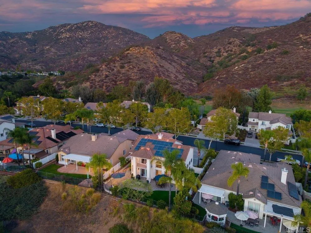 2361 Old Ranch Rd Escondido, CA 92027