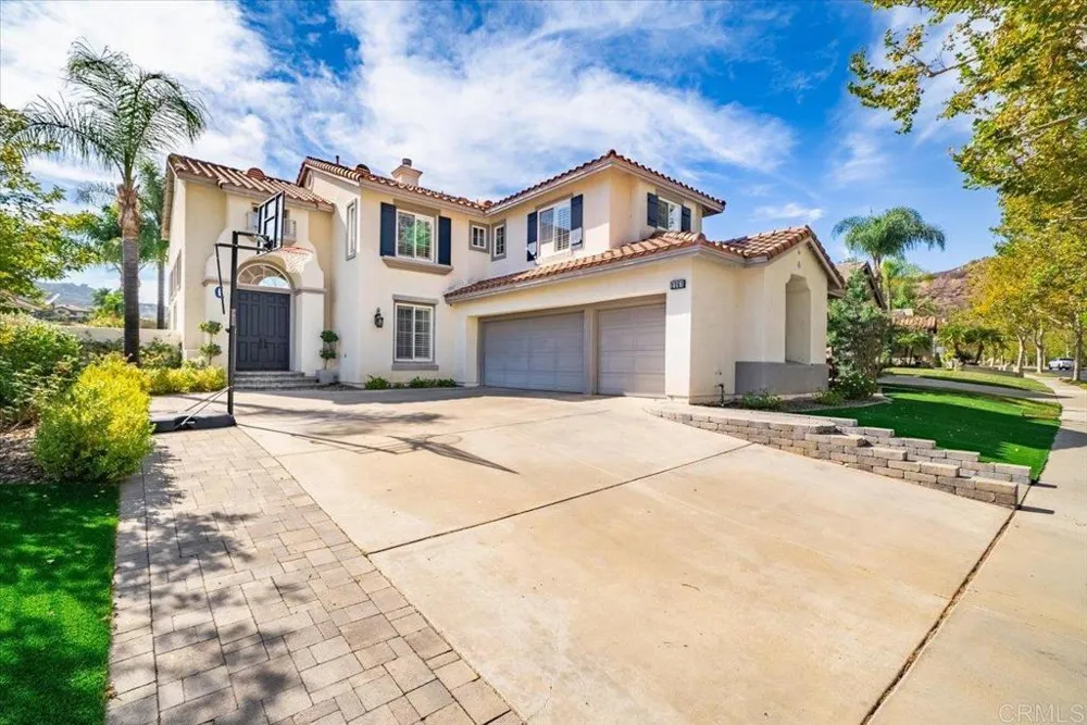 2361 Old Ranch Rd Escondido, CA 92027