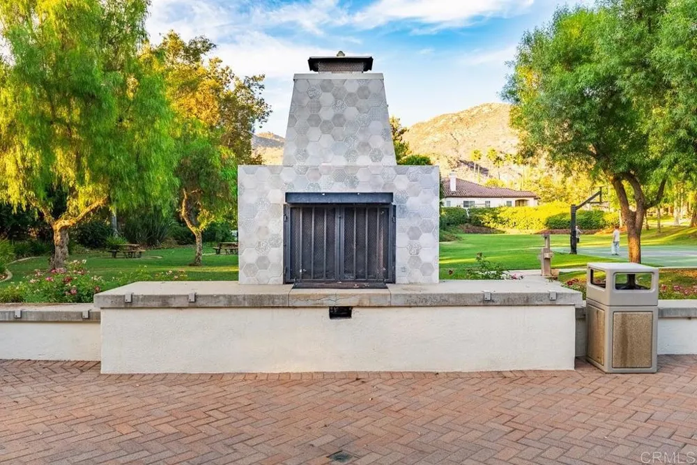 2361 Old Ranch Rd Escondido, CA 92027