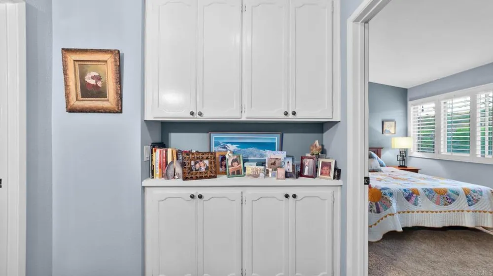 6854 MAPLE LEAF DR Carlsbad, CA 92011