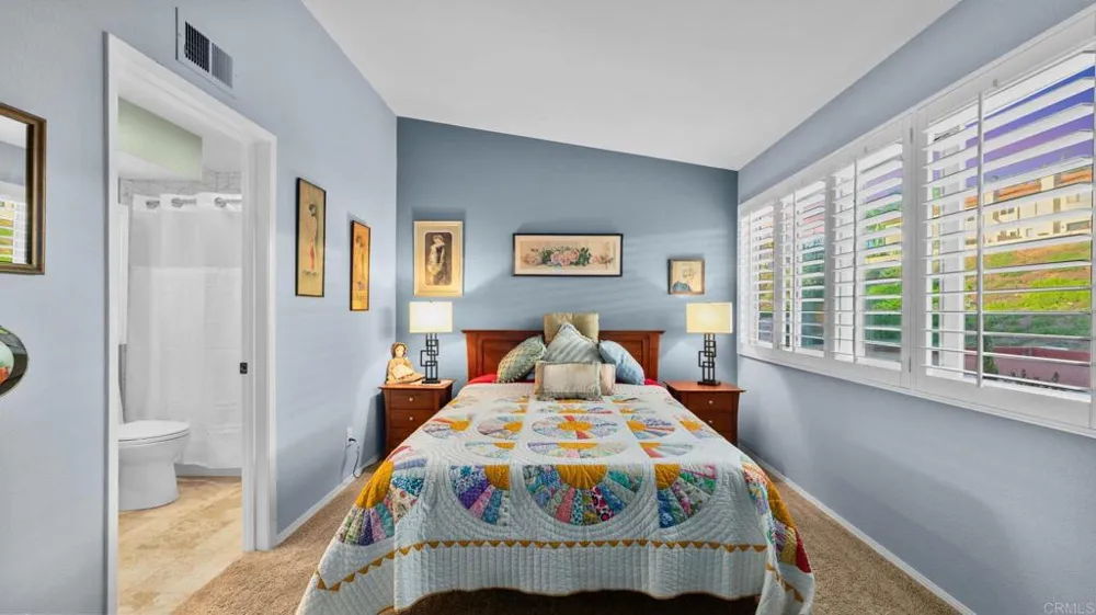 6854 MAPLE LEAF DR Carlsbad, CA 92011
