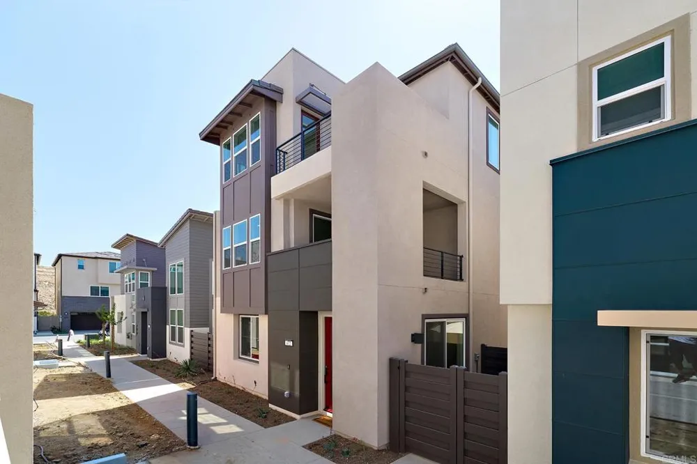472 Gadget Road San Marcos, CA 92078