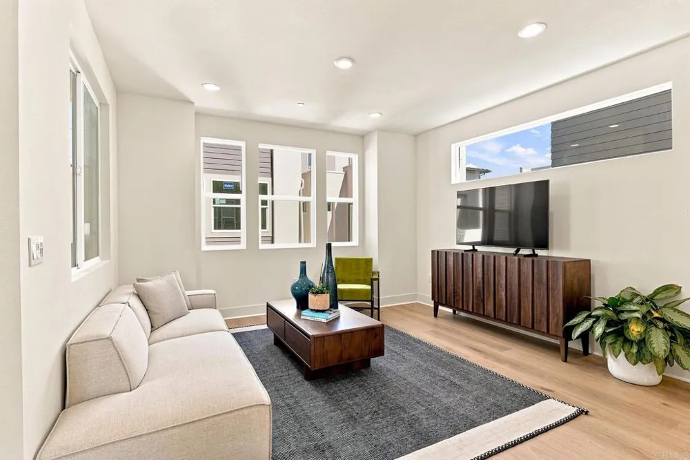 472 Gadget Road San Marcos, CA 92078