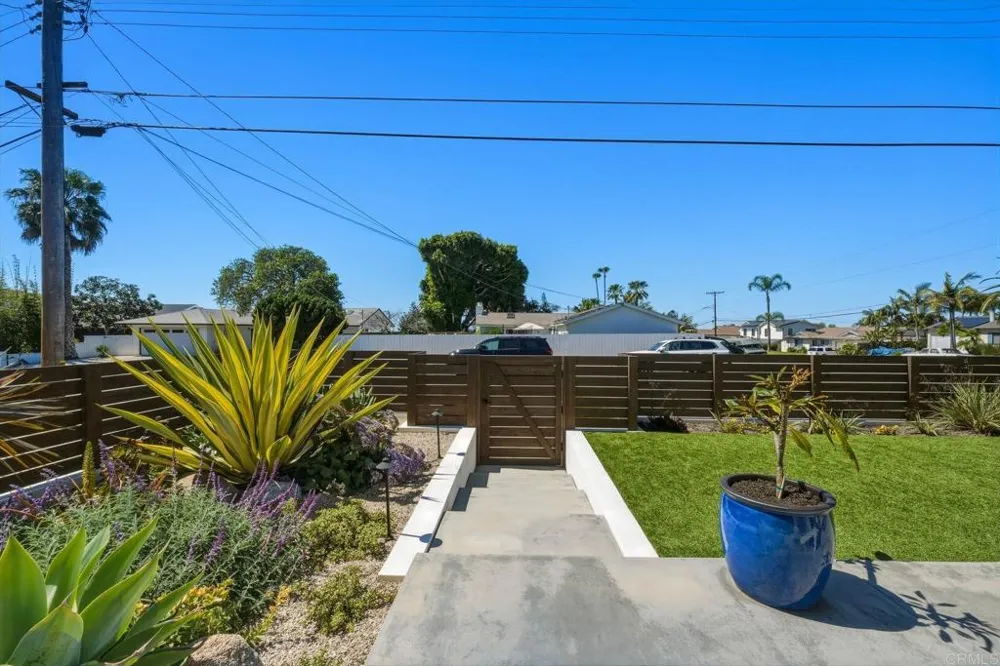 1839 Freda Lane Cardiff by the Sea, CA 92007