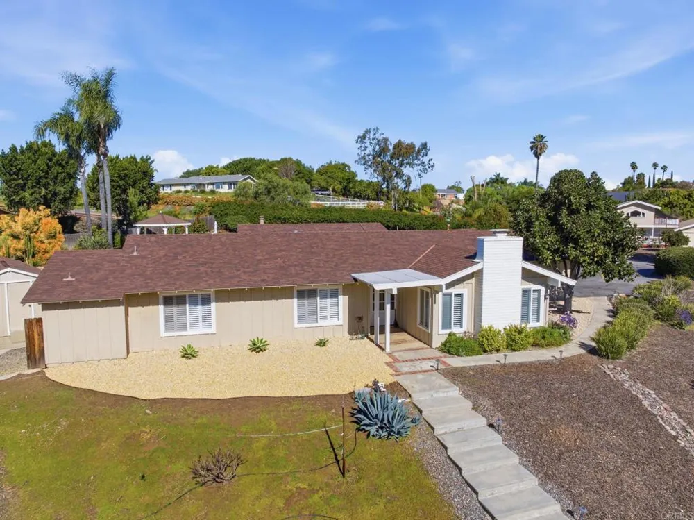 929 Pepper Tree Lane Fallbrook, CA 92028