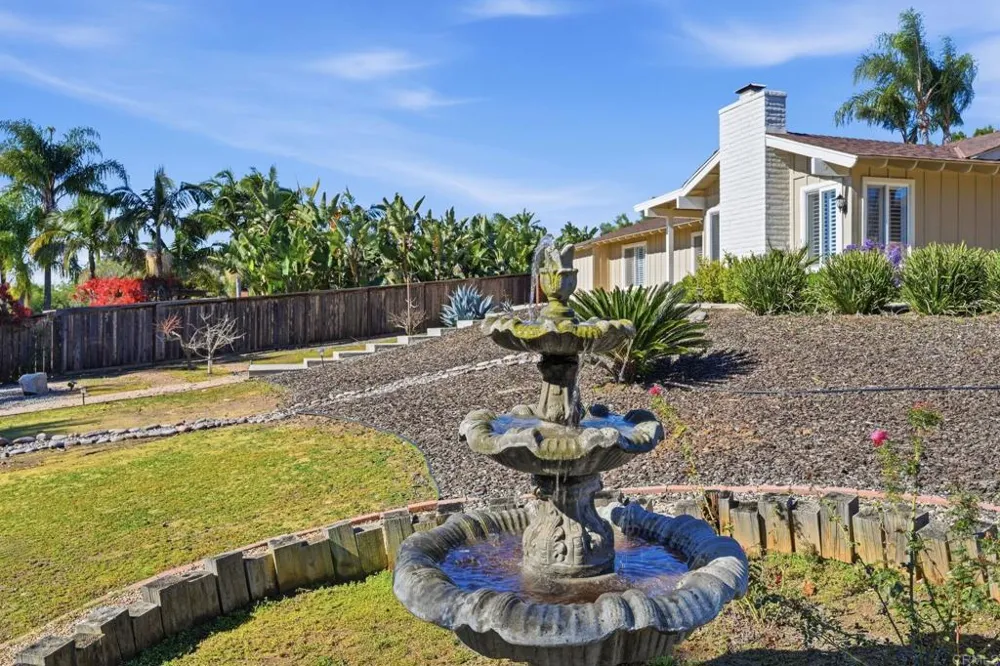 929 Pepper Tree Lane Fallbrook, CA 92028