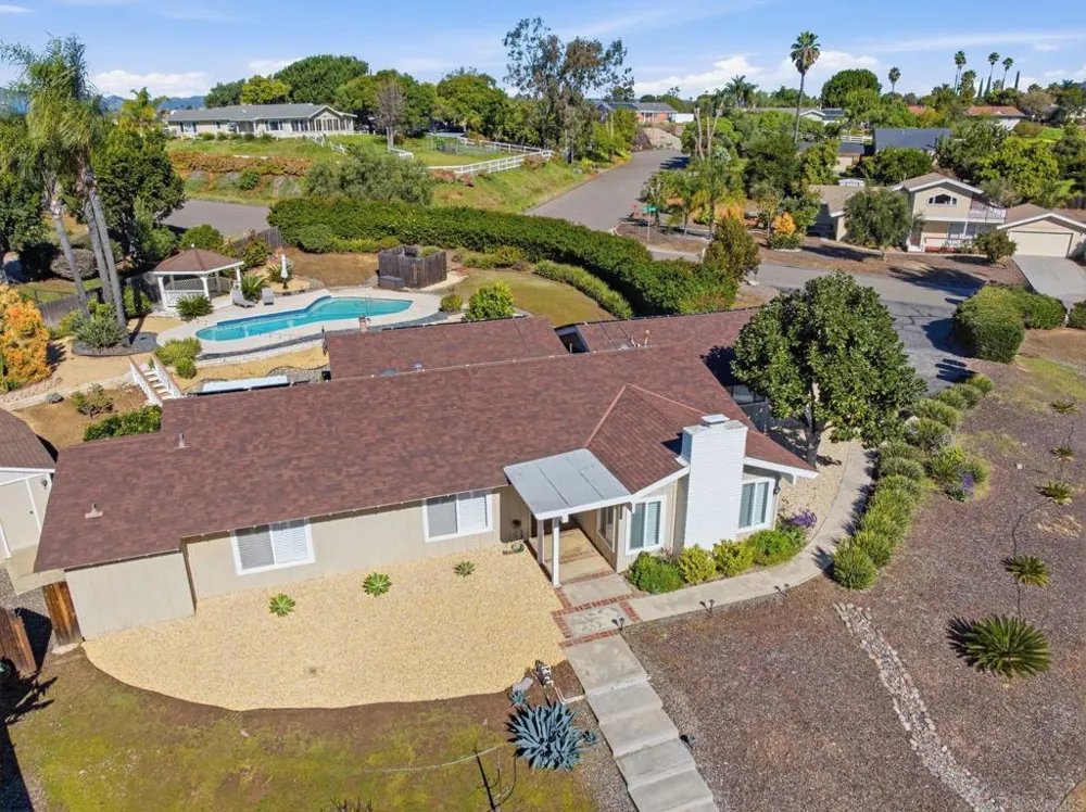 929 Pepper Tree Lane Fallbrook, CA 92028