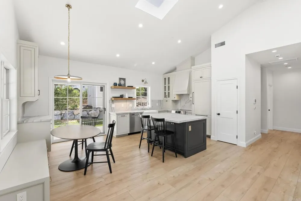6108 Mimulus Rancho Santa Fe, CA 92067